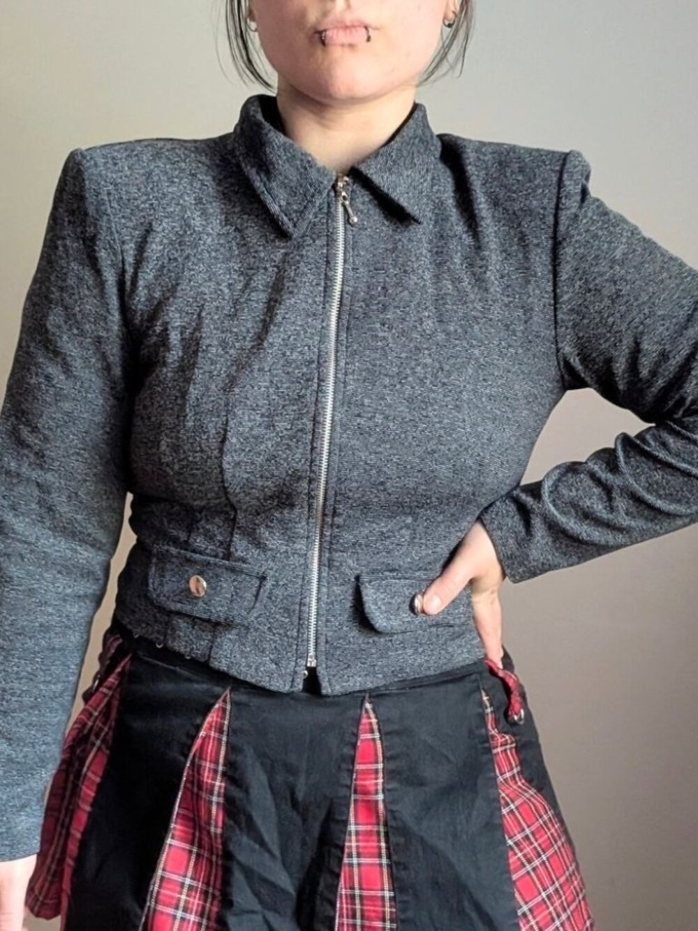 90s Vintage All That Jazz Grey Stretch Knit Zip Front Crop Jacket 11/12